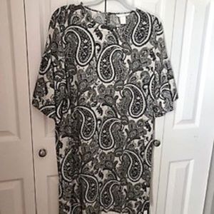 H & M Gray Paisley Shift Dress w/Ruffle Sleeve 14